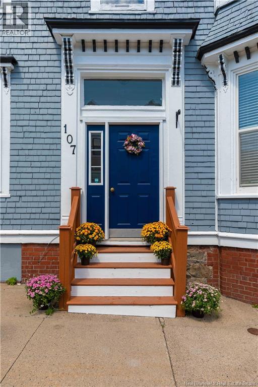 107 Orange Street Property Photo 2