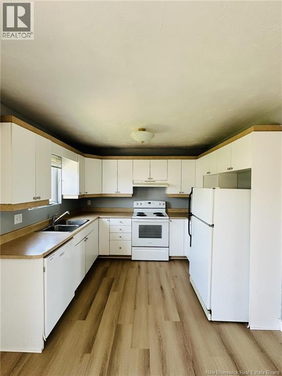 44-46 Theriault Street Property Photo 15