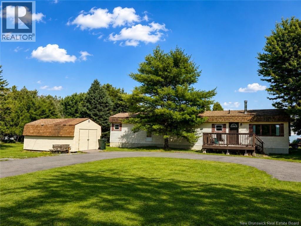 144 Conifer Crescent Property Photo 1