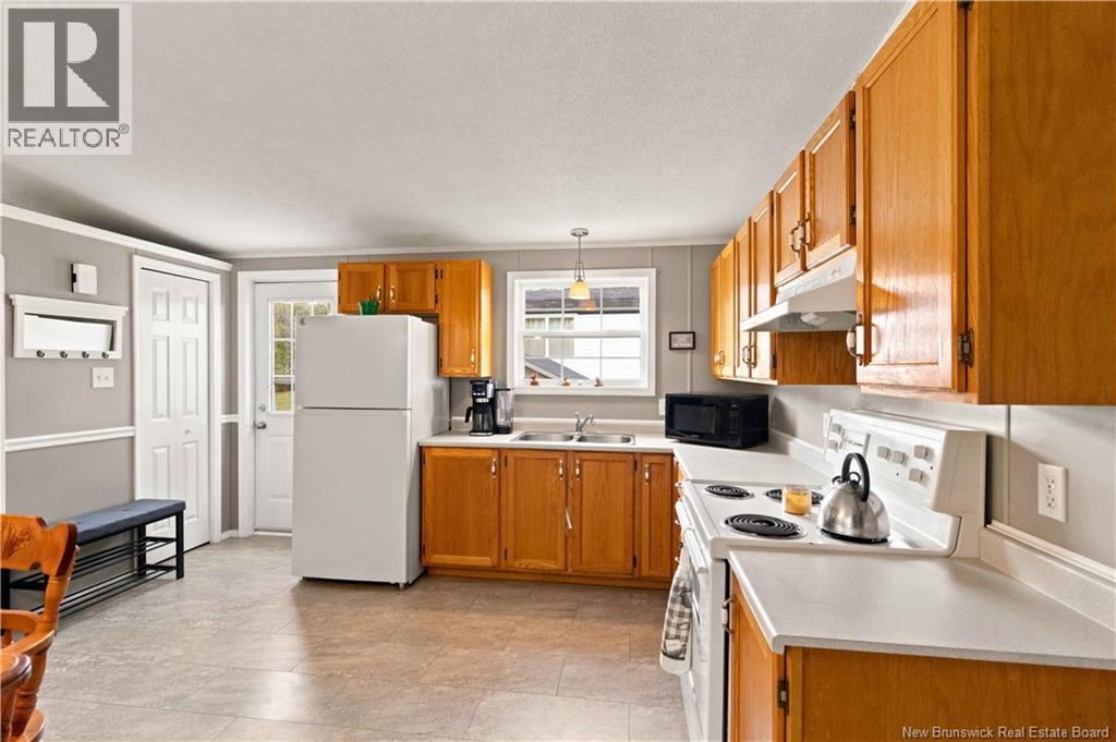 99 Hedgeview Drive Property Photo 7