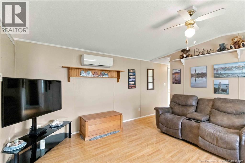 99 Hedgeview Drive Property Photo 9