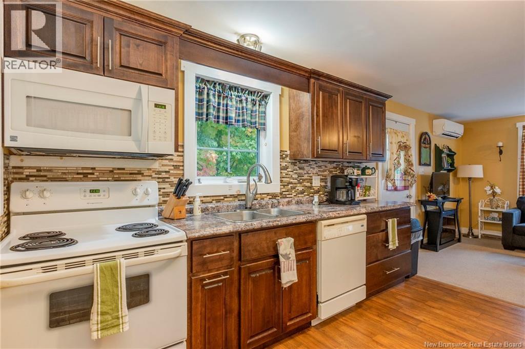 33 Magnolia Avenue Property Photo 6