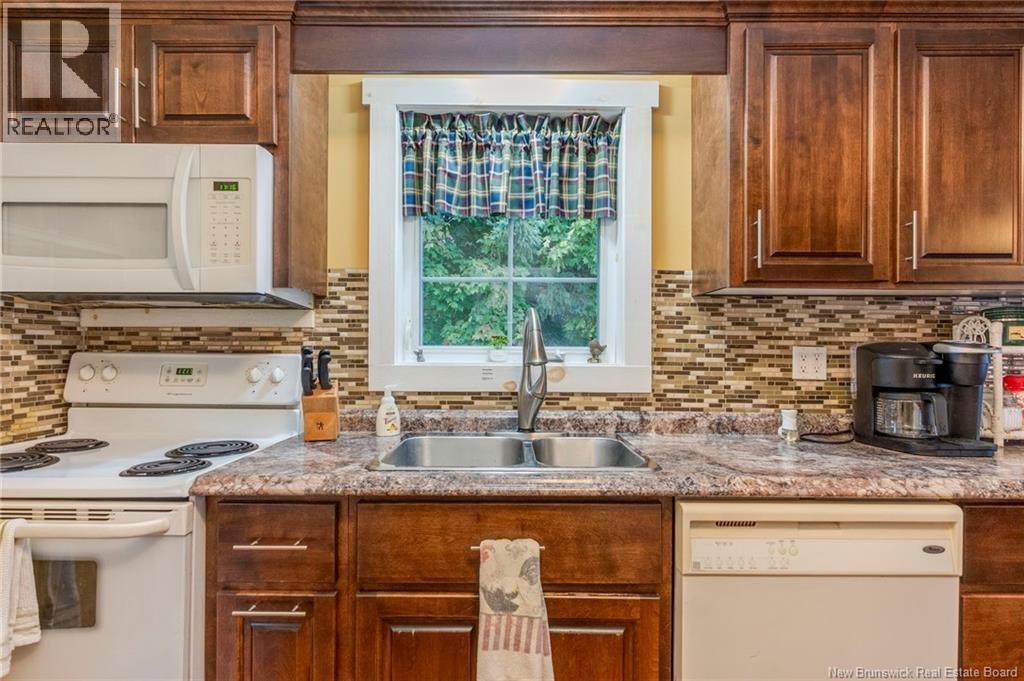 33 Magnolia Avenue Property Photo 7