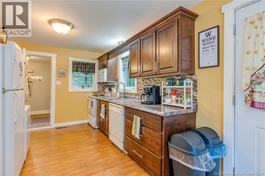 33 Magnolia Avenue Property Photo 9