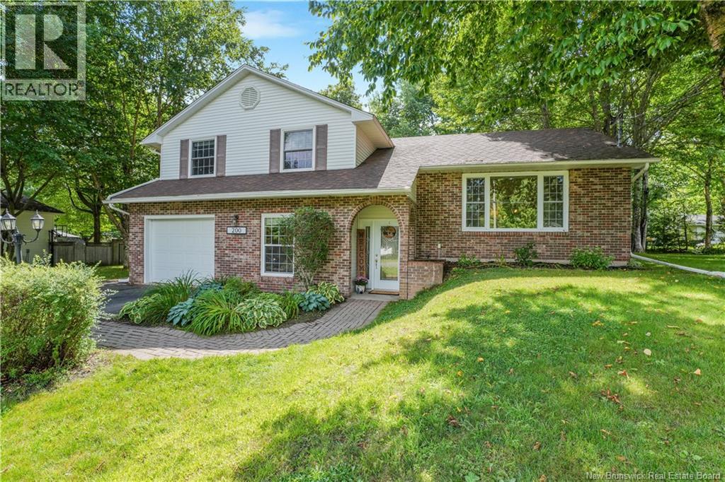 200 Springwater Lane Property Photo 1