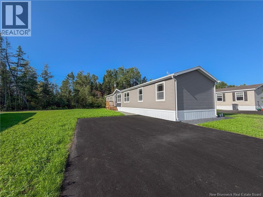 37 Luanne Drive Property Photo 4