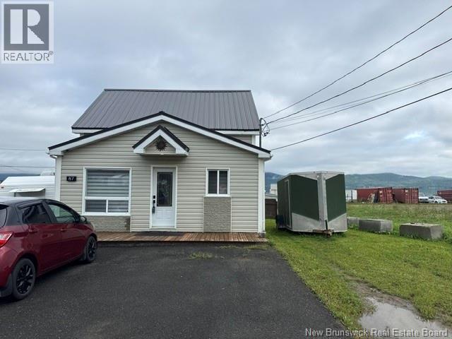 87 Vanier Street Property Photo 1