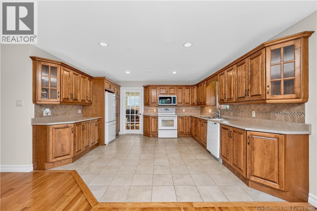 125 Monarch Road Property Photo 15