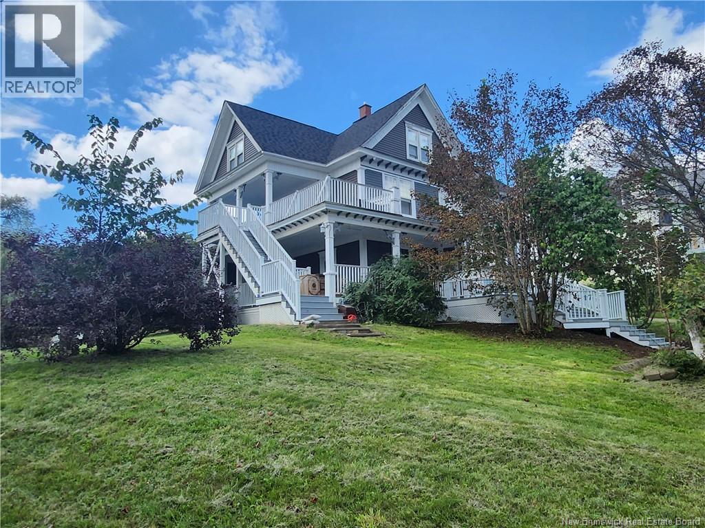 17 Pleasant Street Property Photo 1