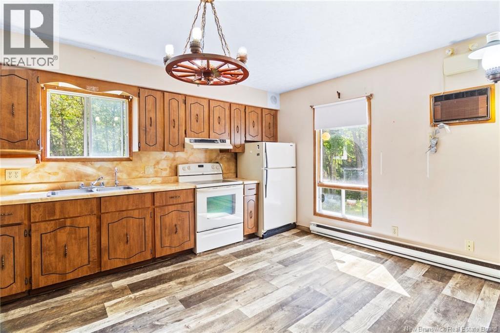 82 Chestnut Street Property Photo 4