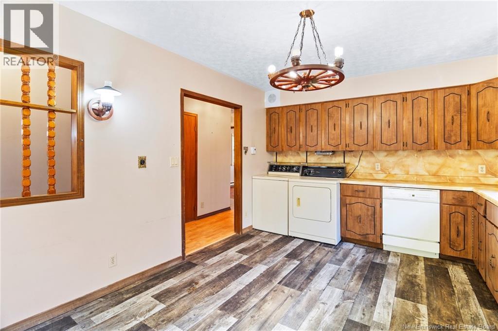 82 Chestnut Street Property Photo 6