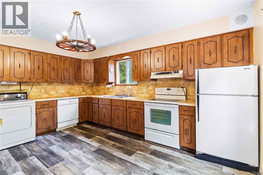 82 Chestnut Street Property Photo 7