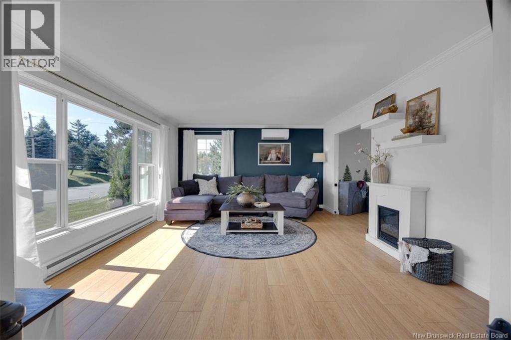 16 Brook Street Property Photo 6