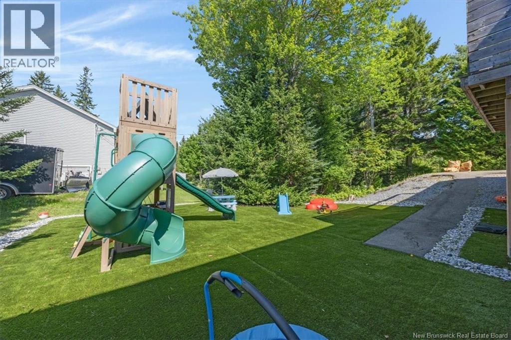 16 Brook Street Property Photo 27