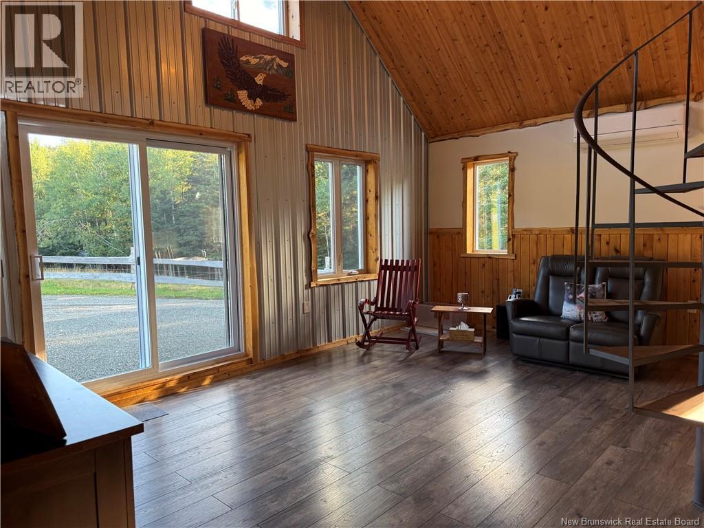 338 Glenburn Road Property Photo 6