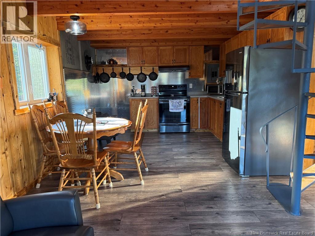 338 Glenburn Road Property Photo 8