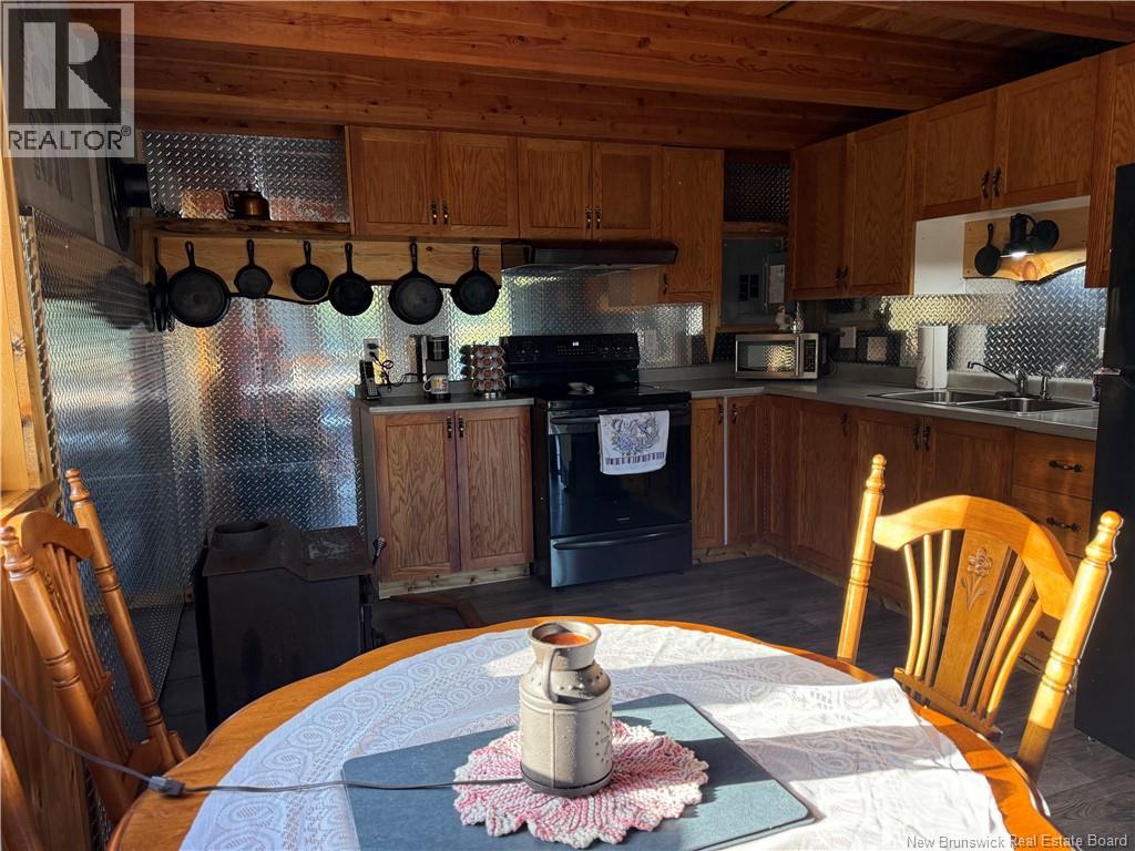 338 Glenburn Road Property Photo 10