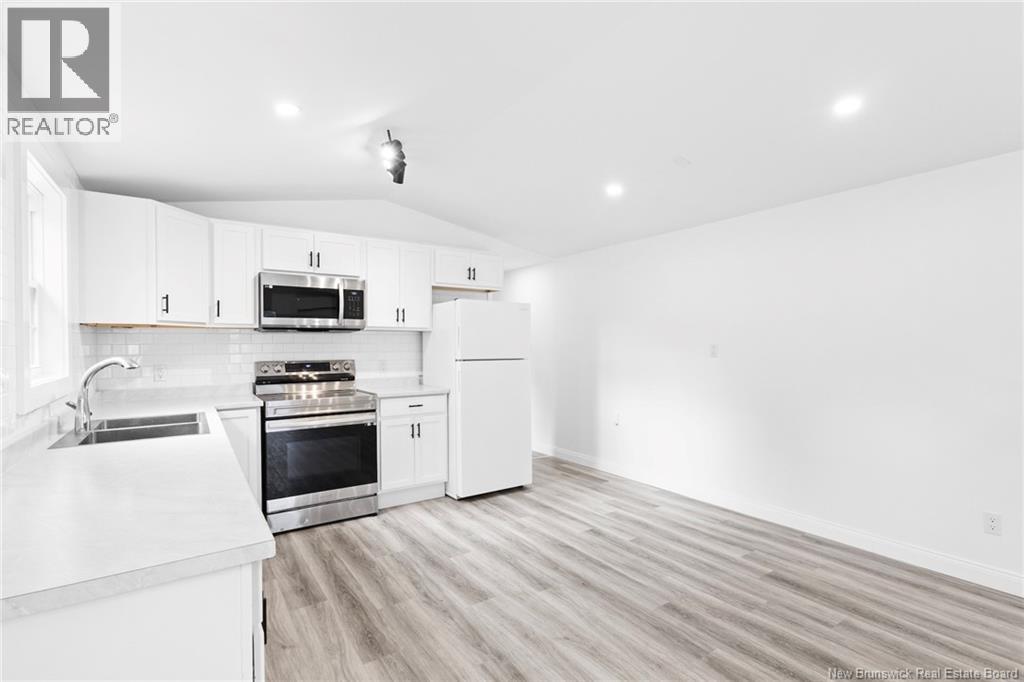83 Leafwood Crescent Property Photo 9