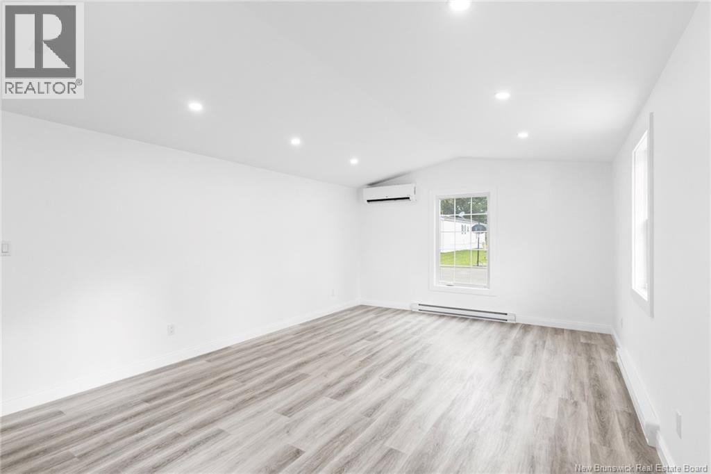83 Leafwood Crescent Property Photo 14