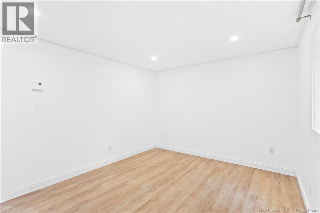 83 Leafwood Crescent Property Photo 20