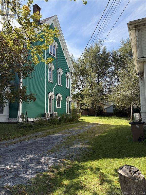 406-408 Algonquin Place Property Photo 6