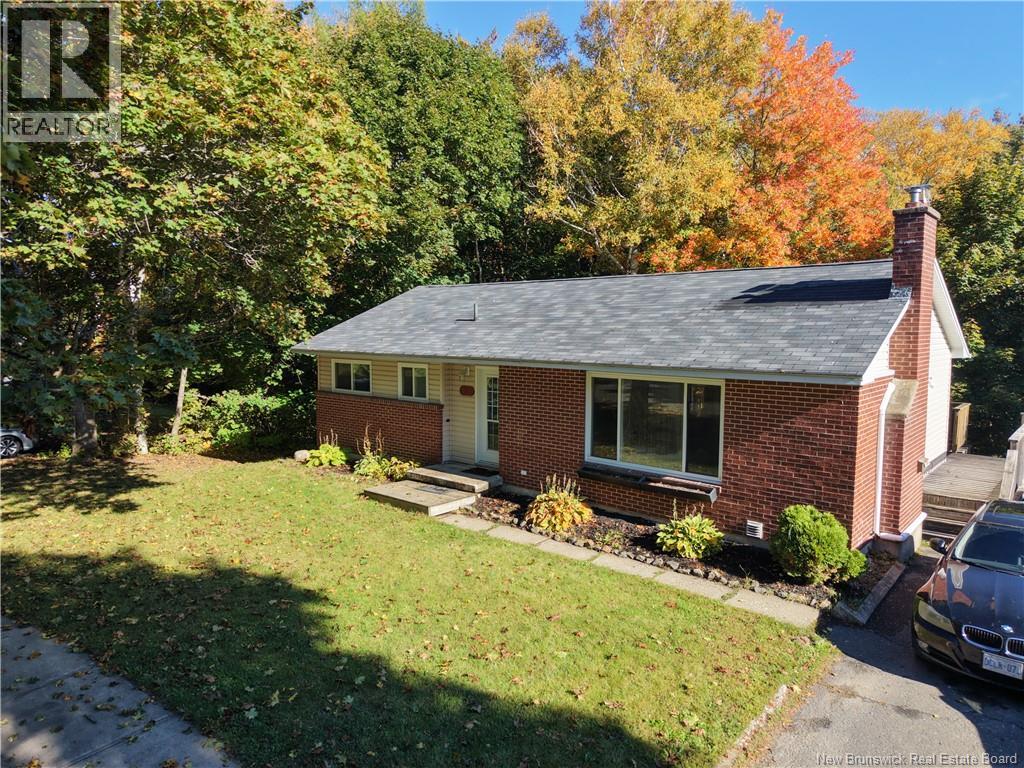 132 Topcliffe Crescent Property Photo 2