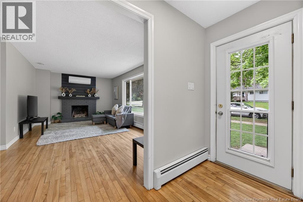 132 Topcliffe Crescent Property Photo 4