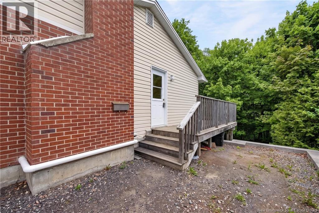 132 Topcliffe Crescent Property Photo 23