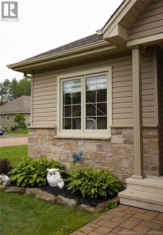 121 Boisee Crescent Property Photo 3