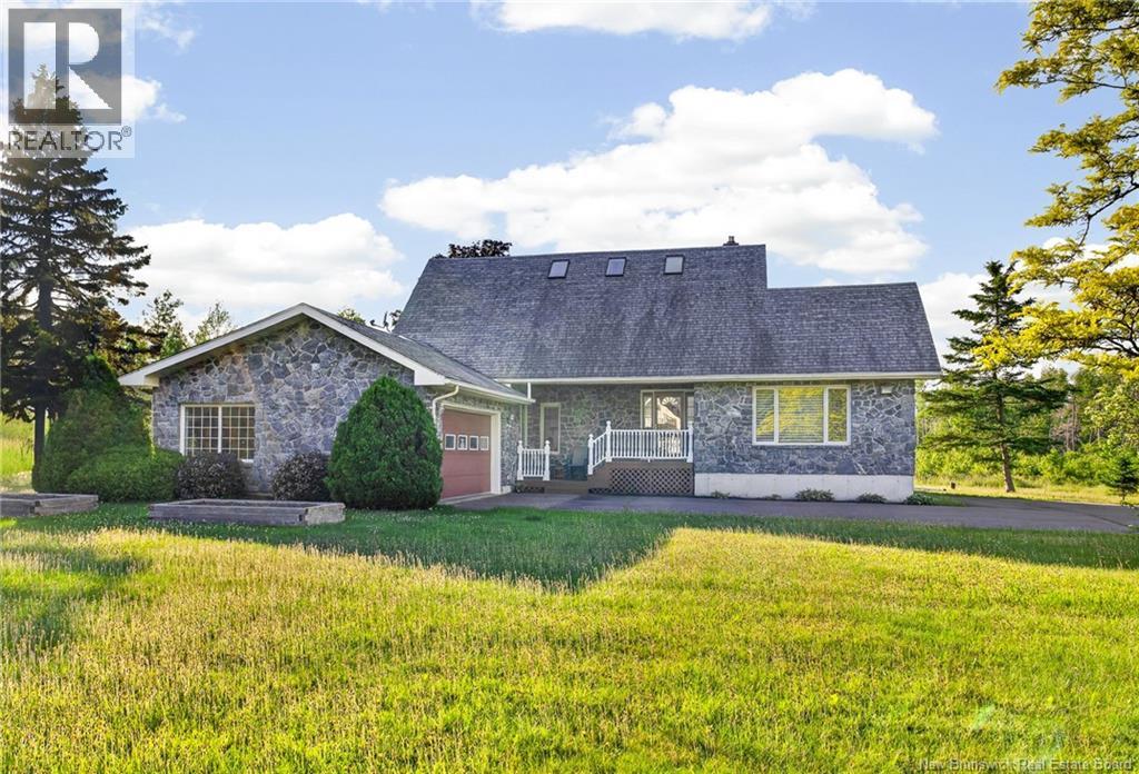 45 Les Arpents-verts Road Property Photo 2