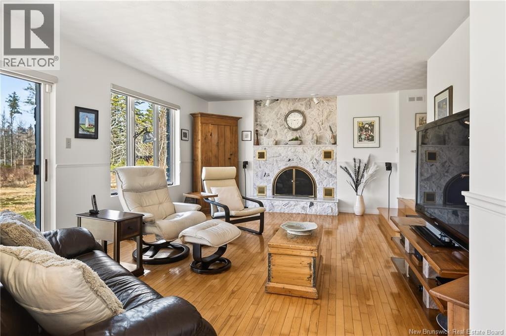 45 Les Arpents-verts Road Property Photo 7
