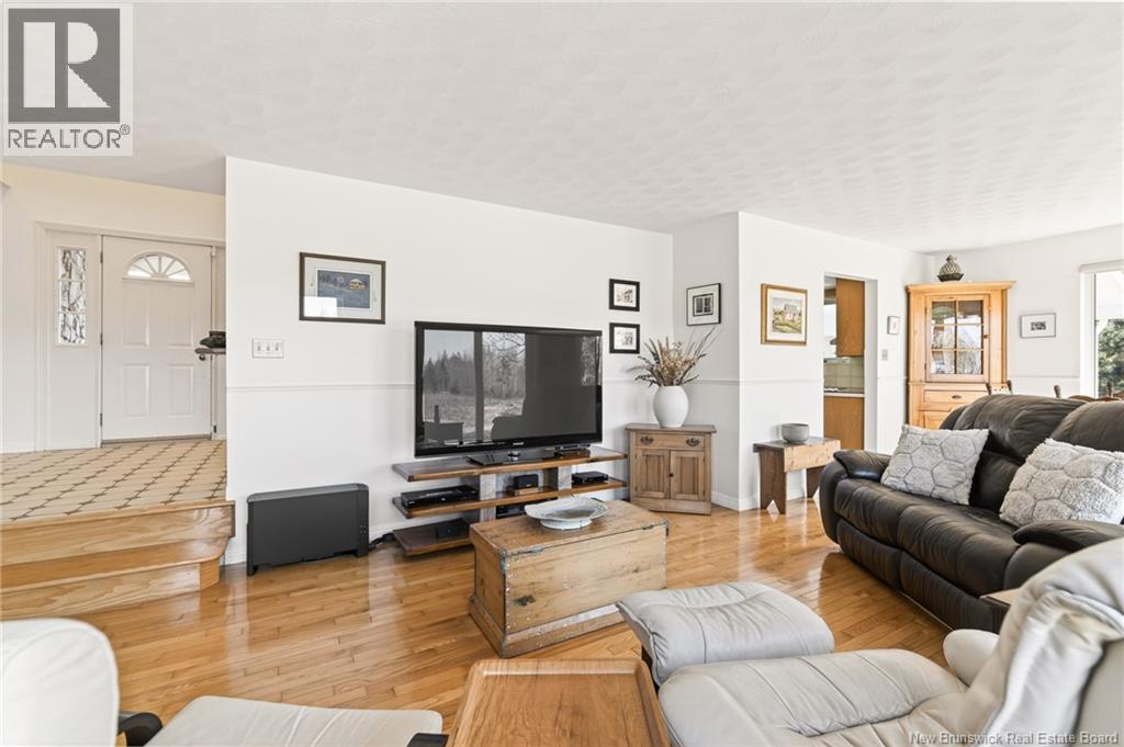 45 Les Arpents-verts Road Property Photo 8