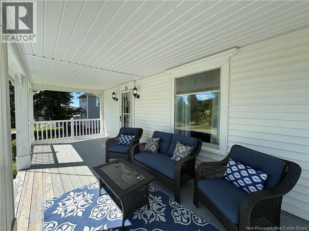 25 Hillcrest Avenue Property Photo 6