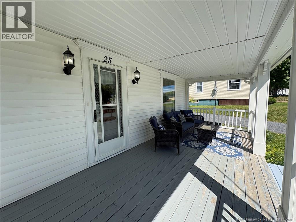 25 Hillcrest Avenue Property Photo 7
