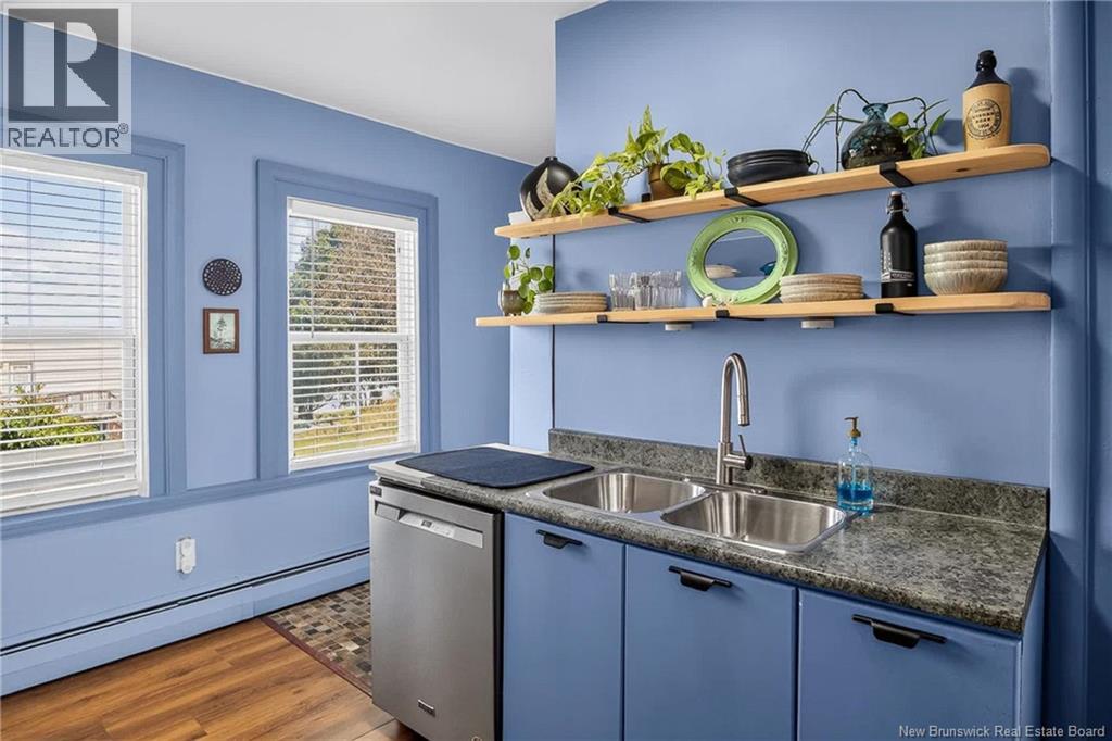 290 Tower Street Property Photo 14