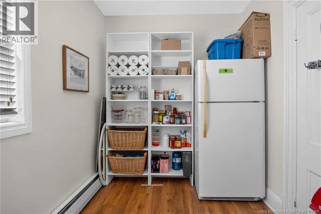 290 Tower Street Property Photo 18
