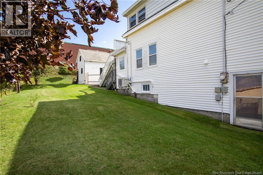 290 Tower Street Property Photo 36