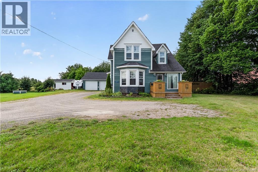 207 Old Post Property Photo 1
