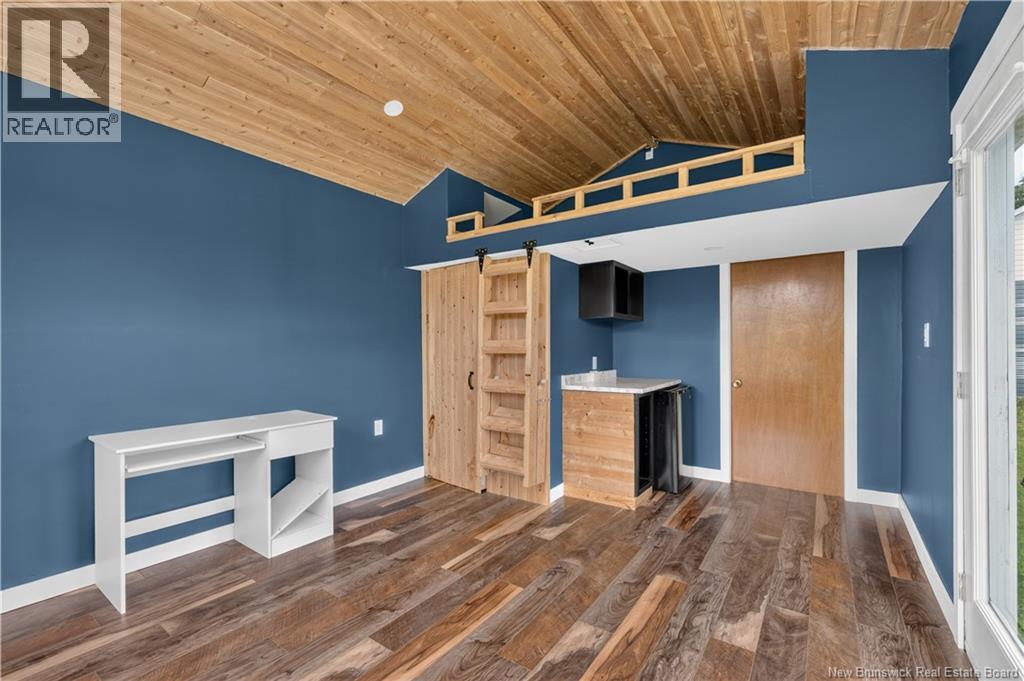 207 Old Post Property Photo 47