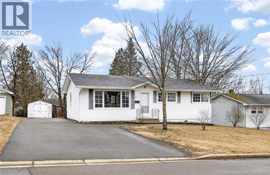217 Canterbury Avenue Property Photo 1