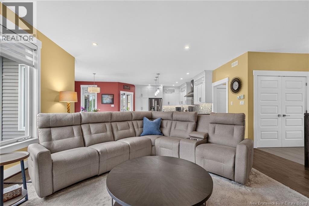 37 Monique Street Property Photo 8