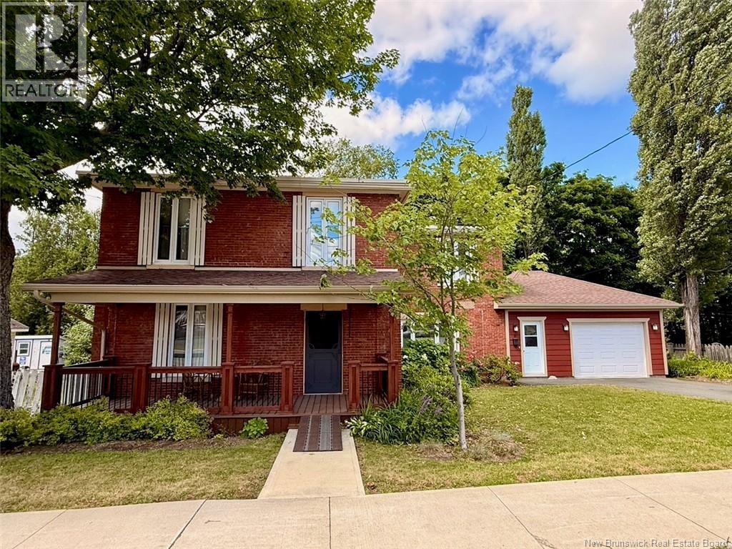 11 Dufferin Street