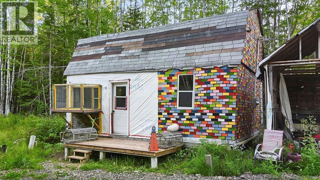 12 Thorne Brook Road Property Photo 8