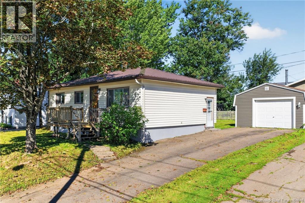 284 Whitepine Road Property Photo 1
