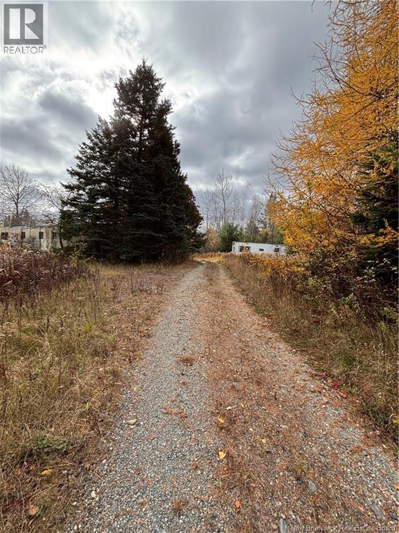 682 Boyd Road Property Photo 3
