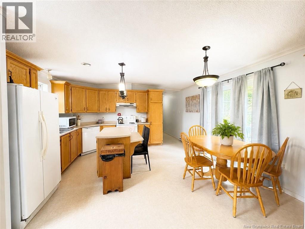 15 Silverwood Property Photo 3