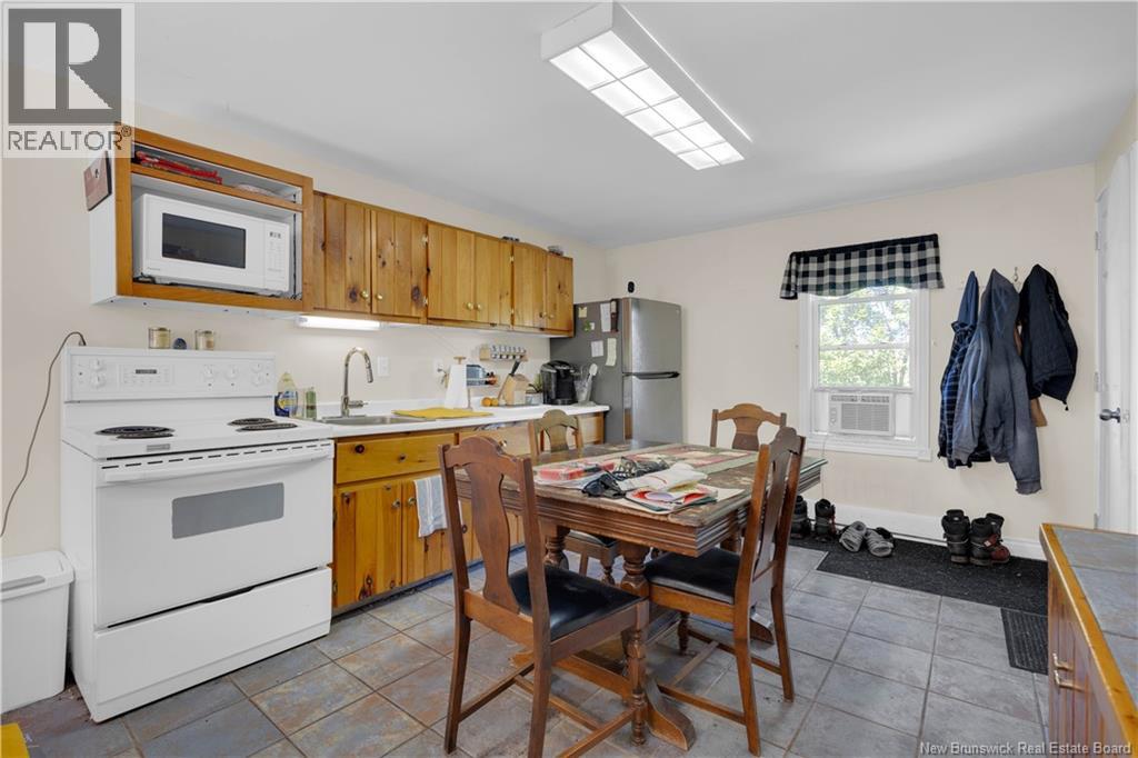 85 South Canaan Road Property Photo 34