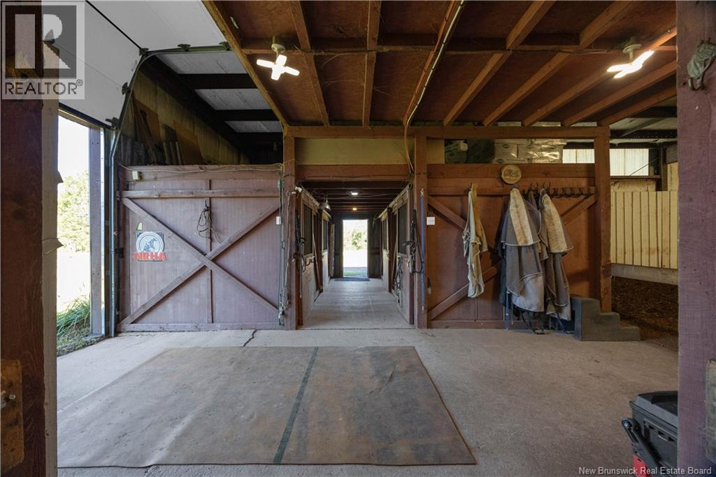 85 South Canaan Road Property Photo 43