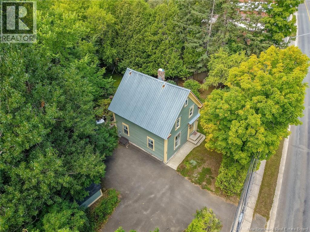 185 Canada Street Property Photo 1