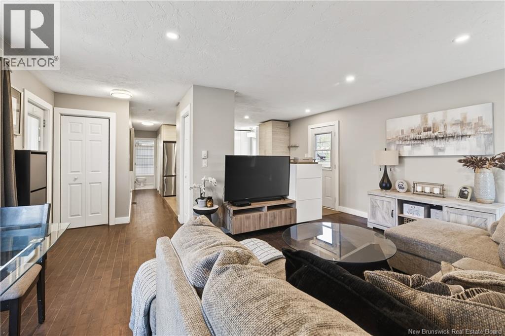 139 Magellan Property Photo 4